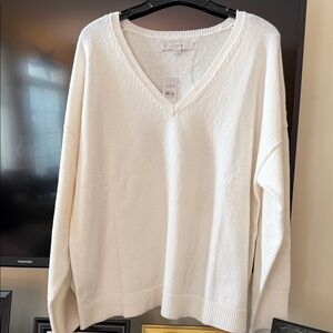 LOFT Women's V-Neck Sweater in Cream